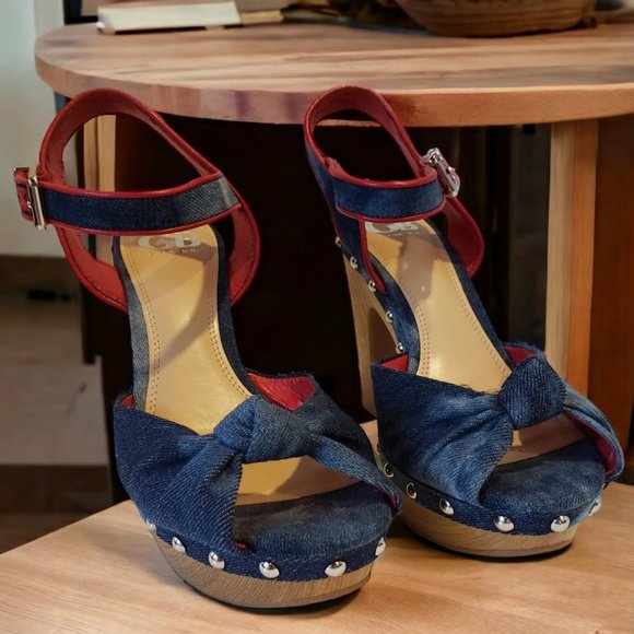 Gianni Bini Woman's Heals Size 8, 5 inch heal  - Picture 1 of 4
